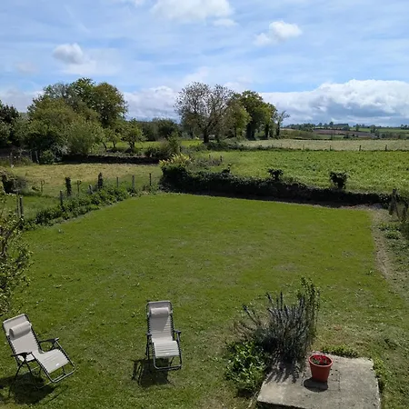 Maison Des Lacs * Comps-la-Grand-Ville